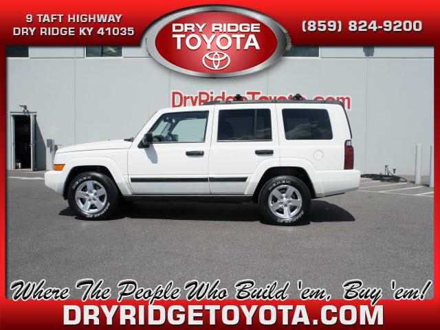 Photo of 2006 Jeep Commander
