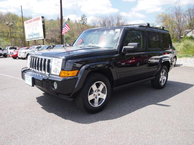 Photo of 2009 Jeep Commander