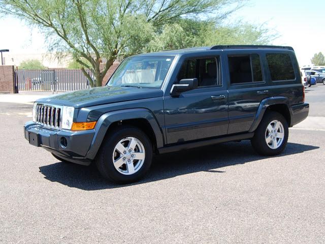 Photo of 2007 Jeep Commander