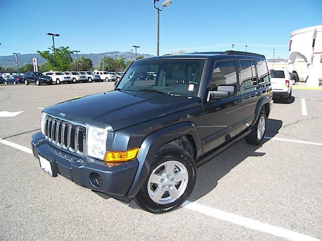 Photo of 2007 Jeep Commander