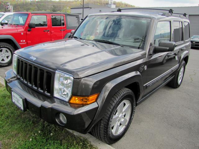 Photo of 2006 Jeep Commander