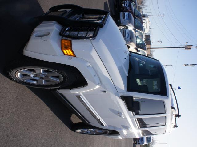 Photo of 2006 Jeep Commander