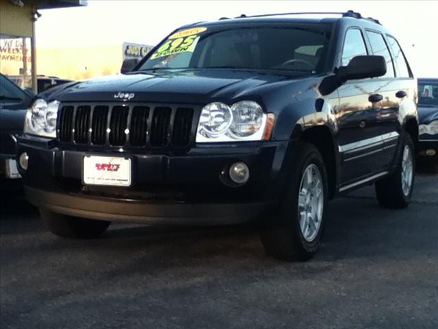 Photo of 2005 Jeep Grand Cherokee