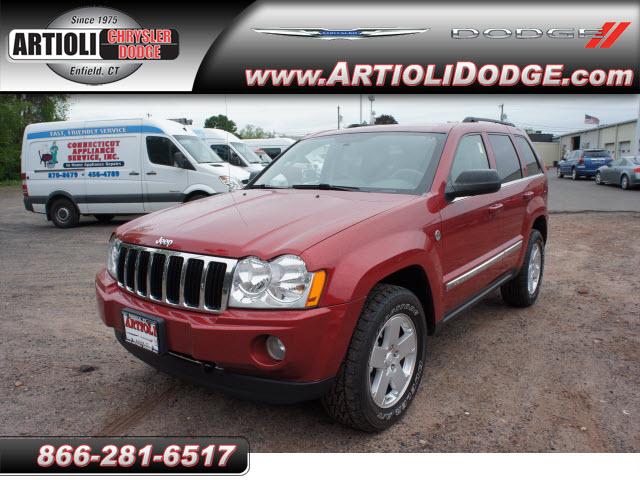 Photo of 2005 Jeep Grand Cherokee
