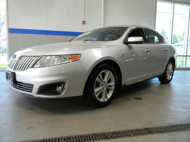 Photo of 2010 Lincoln MKS