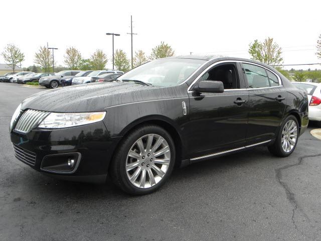 Photo of 2010 Lincoln MKS