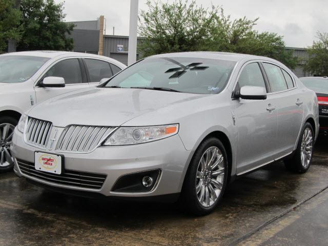 Photo of 2011 Lincoln MKS