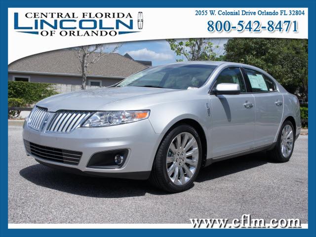 Photo of 2010 Lincoln MKS