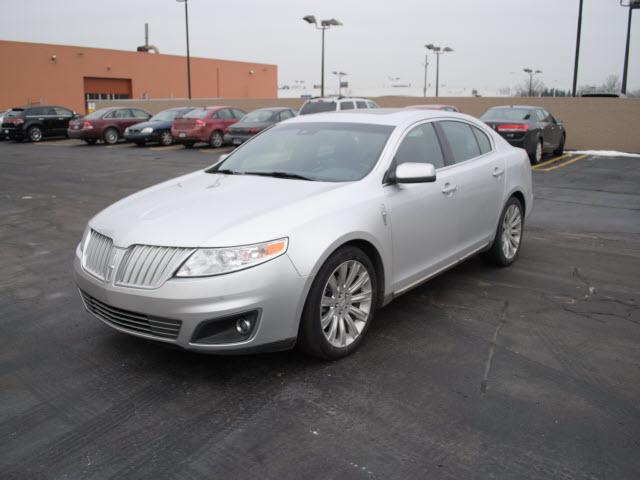 Photo of 2010 Lincoln MKS