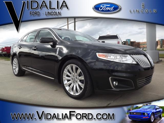 Photo of 2010 Lincoln MKS