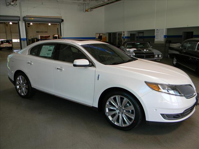 Photo of 2013 Lincoln MKS