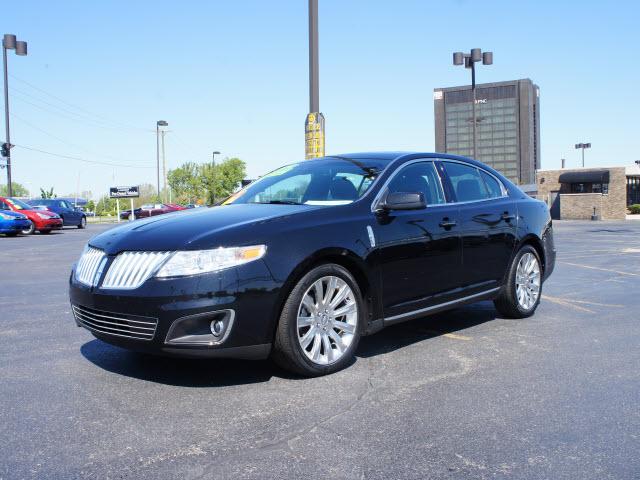 Photo of 2010 Lincoln MKS