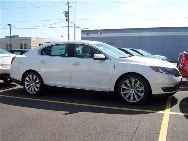 Photo of 2013 Lincoln MKS