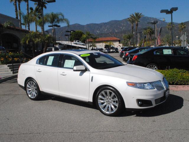 Photo of 2010 Lincoln MKS
