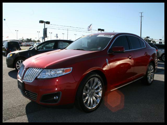 Photo of 2010 Lincoln MKS
