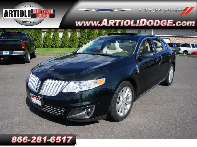 Photo of 2010 Lincoln MKS