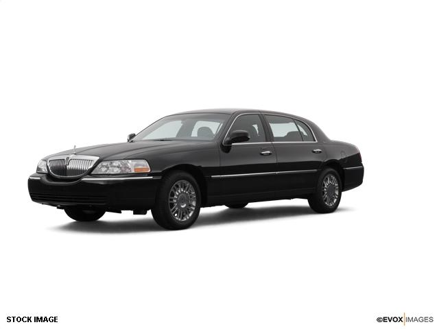Photo of 2007 Lincoln Town Car