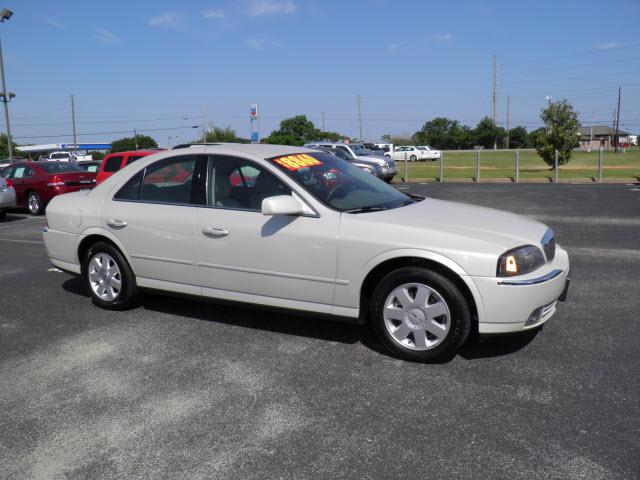 Photo of 2004 Lincoln LS