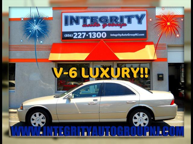Photo of 2005 Lincoln LS