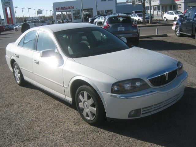 Photo of 2005 Lincoln LS