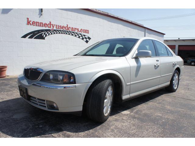 Photo of 2004 Lincoln LS