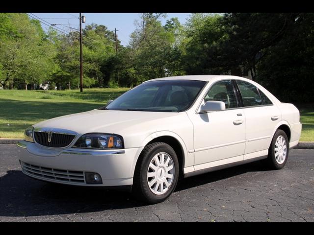 Photo of 2005 Lincoln LS