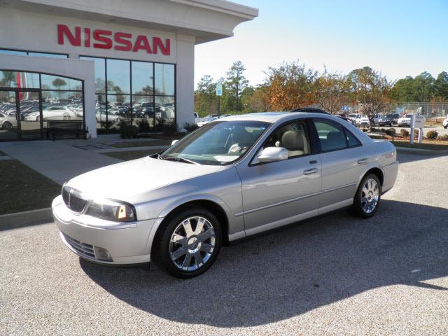 Photo of 2004 Lincoln LS