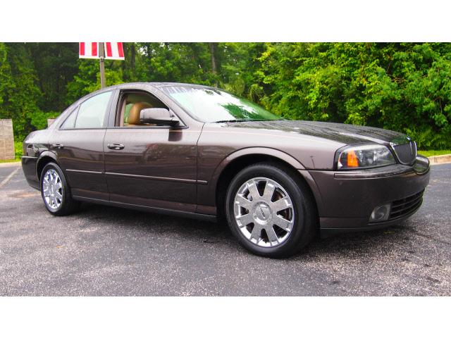 Photo of 2005 Lincoln LS