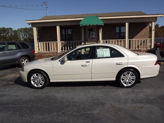 Photo of 2004 Lincoln LS