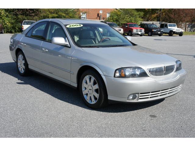 Photo of 2004 Lincoln LS