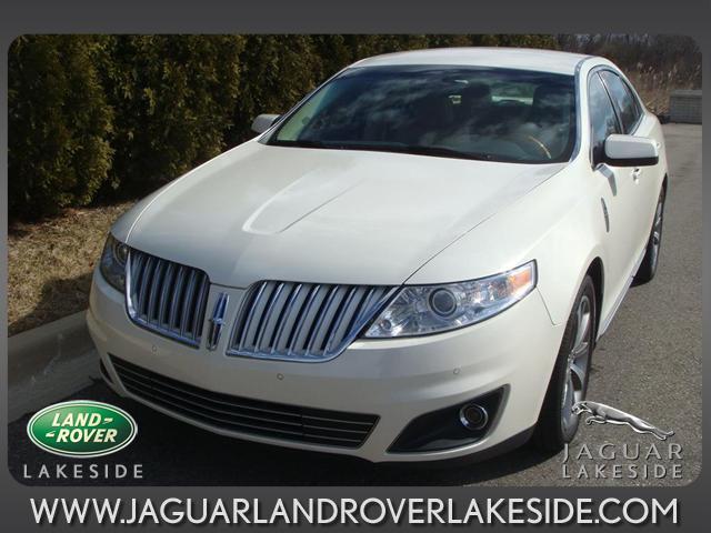 Photo of 2009 Lincoln MKS