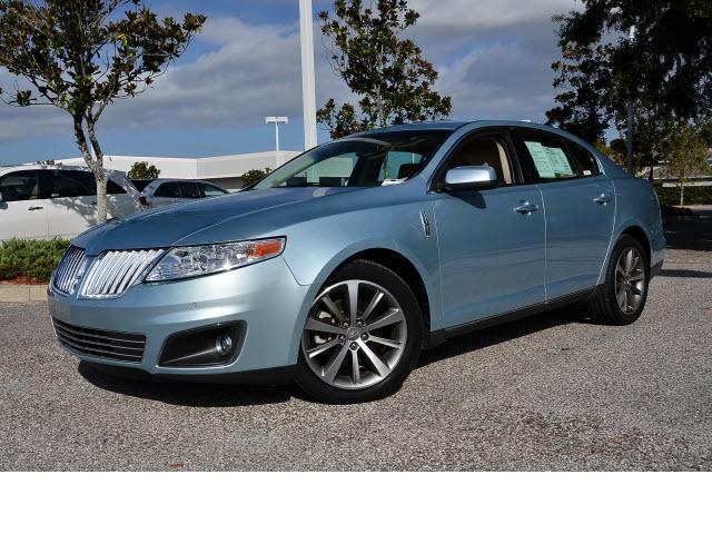 Photo of 2009 Lincoln MKS