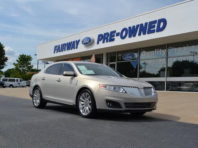 Photo of 2009 Lincoln MKS