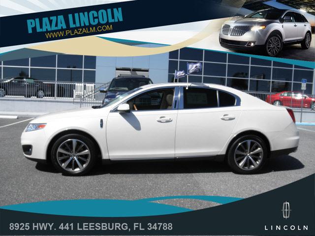 Photo of 2009 Lincoln MKS
