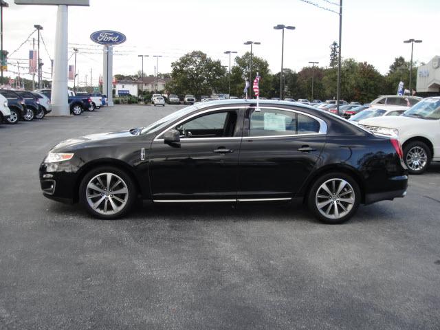 Photo of 2009 Lincoln MKS