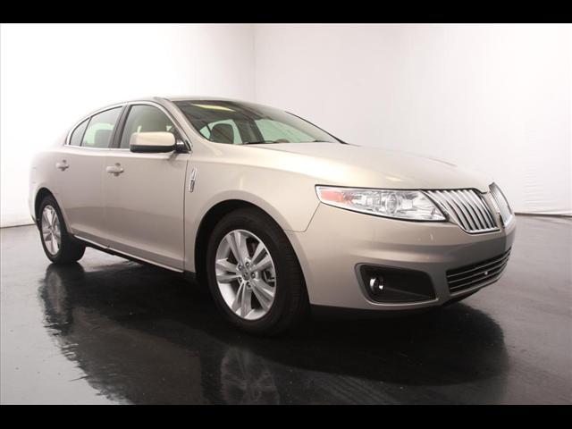 Photo of 2009 Lincoln MKS