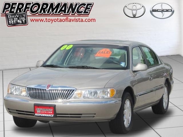 Photo of 2000 Lincoln Continental
