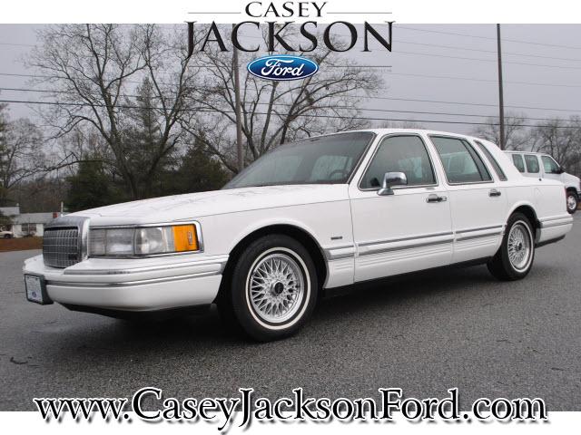 Photo of 1994 Lincoln Town Car