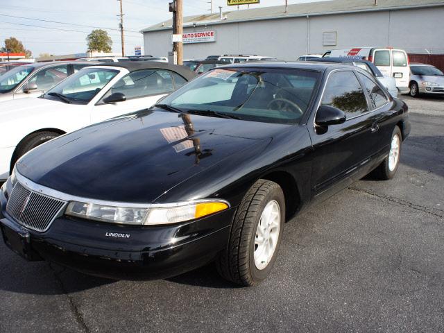 Photo of 1996 Lincoln Mark VIII