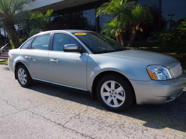 Photo of 2007 Mercury Montego