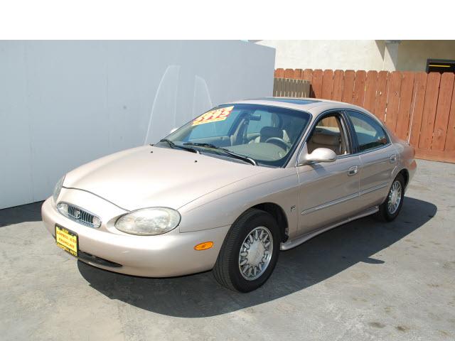 Photo of 1998 Mercury Sable