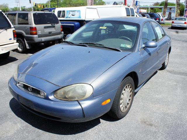 Photo of 1999 Mercury Sable