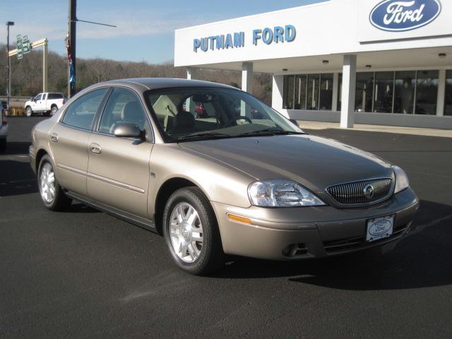 Photo of 2005 Mercury Sable