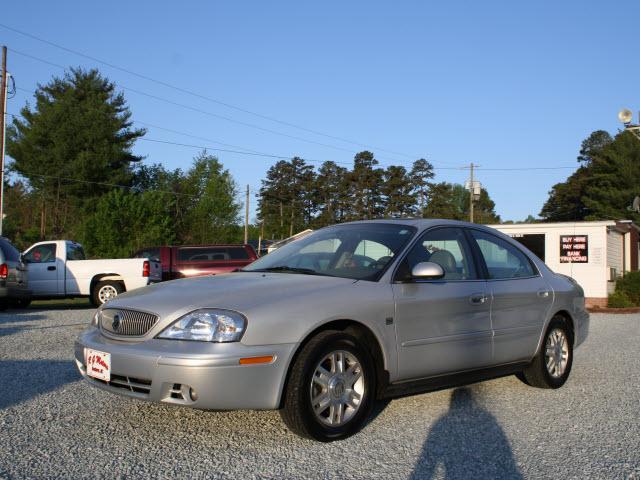 Photo of 2005 Mercury Sable