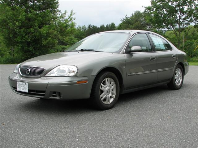 Photo of 2004 Mercury Sable