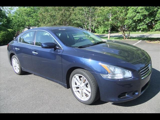 Photo of 2009 Nissan Maxima