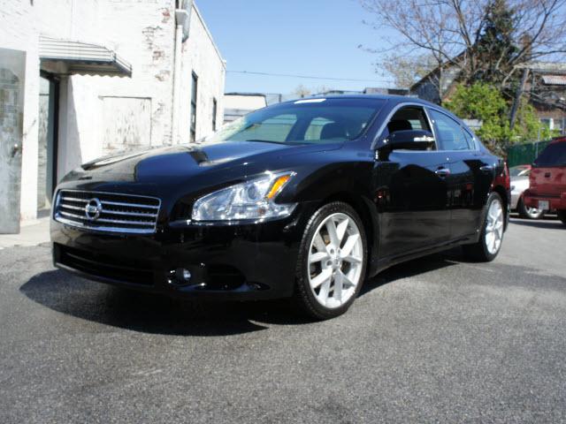 Photo of 2009 Nissan Maxima