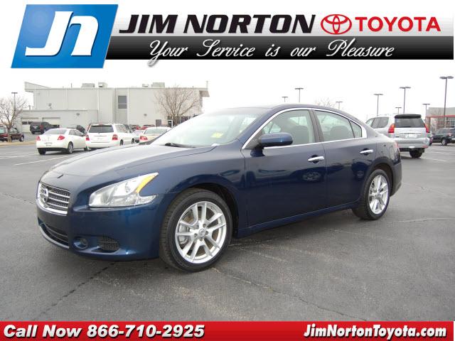 Photo of 2009 Nissan Maxima