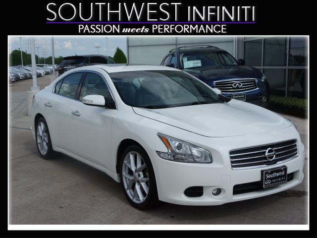 Photo of 2009 Nissan Maxima