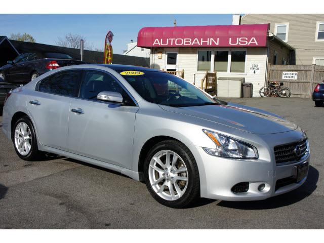 Photo of 2009 Nissan Maxima